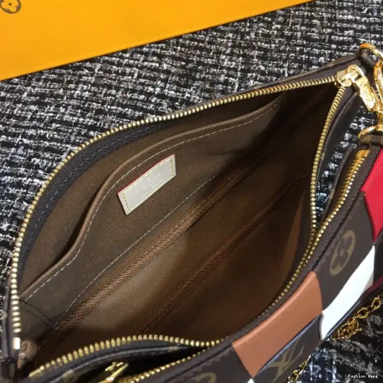 Fashion Reps 20B570030 LV Bags 0501